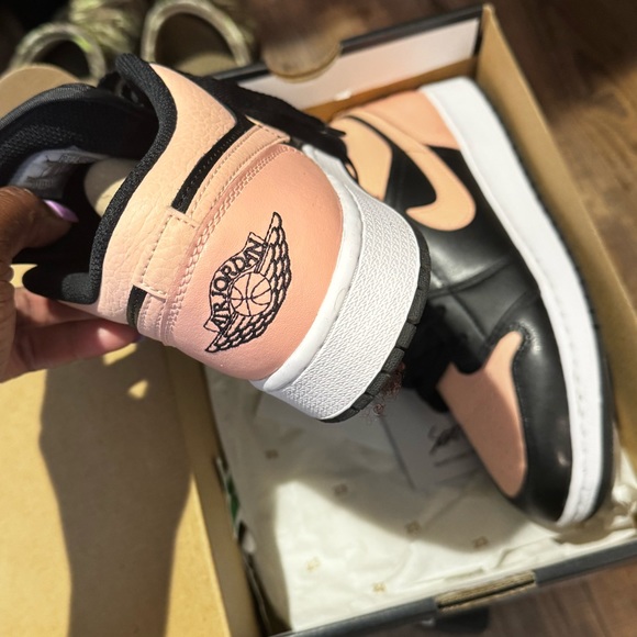 Jordan 1 low 7y - Picture 3 of 3